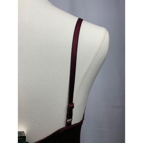 Women’s BCBG Maxazria Maroon Silk TankTop Size M/L - Picture 5 of 8